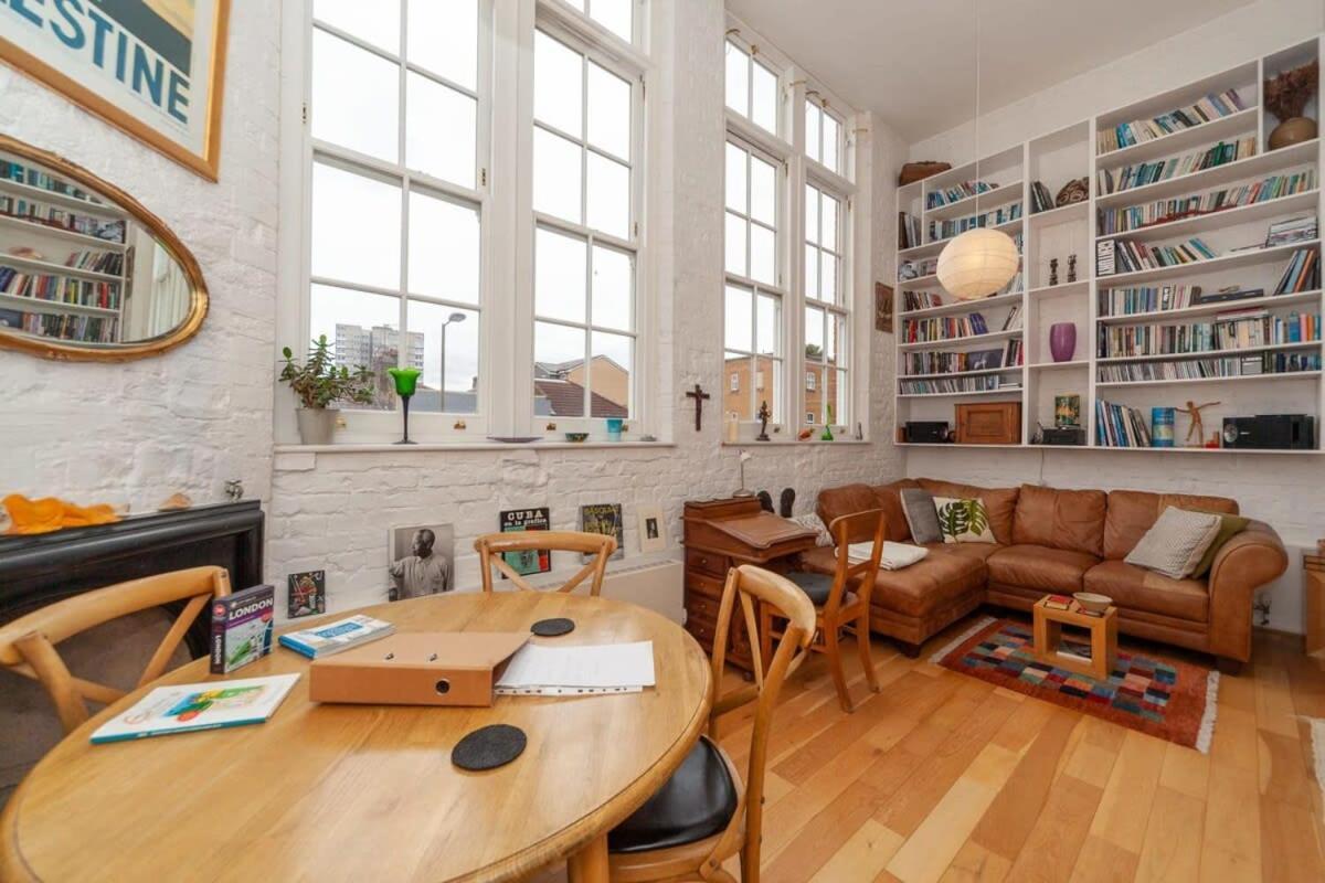 Charming 1 Bedroom Apartment In Old School House Лондон Экстерьер фото